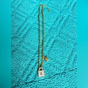 Beautiful Locks Necklace